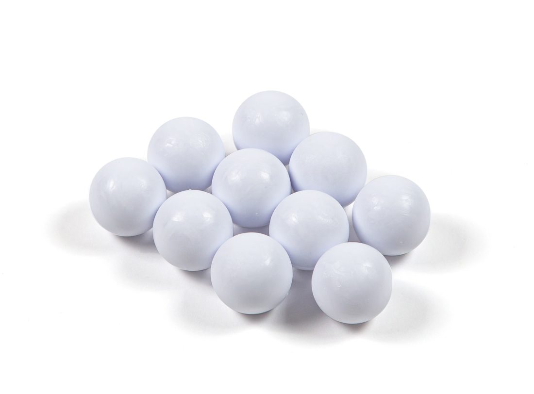 10 balles en plastique blanches